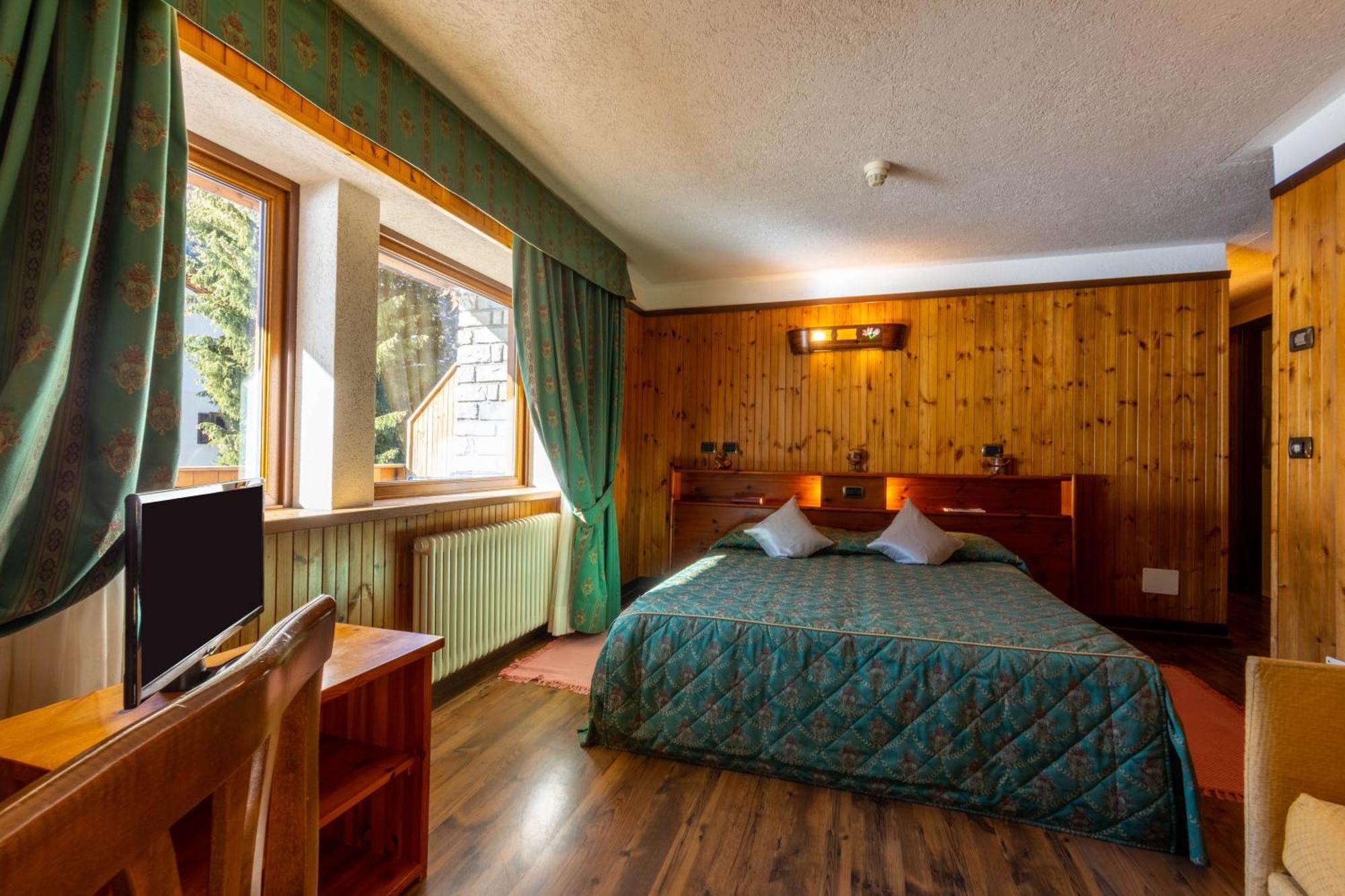 Hotel Bouton D'Or - Cogne Exterior foto