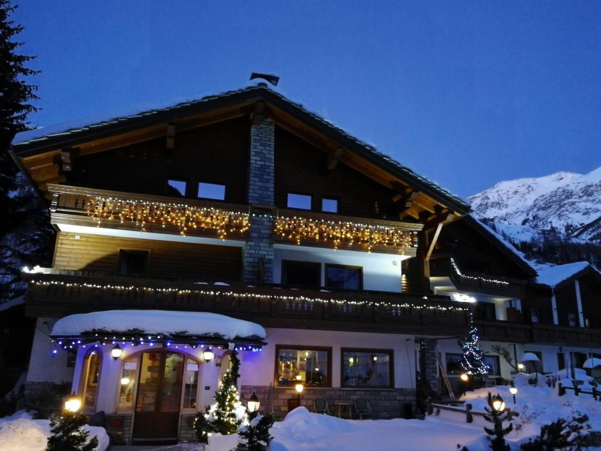 Hotel Bouton D'Or - Cogne Exterior foto